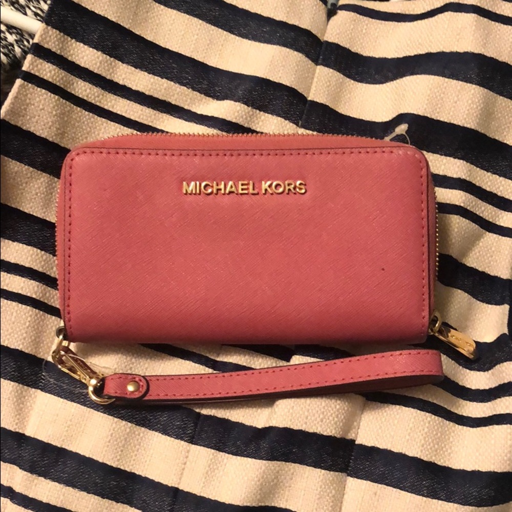 Pink Michael kors wallet with wristlet